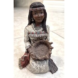 VTG Sarah's Attic Limited 335 Native American Indian Girl Bright Sky Kneeling 7"